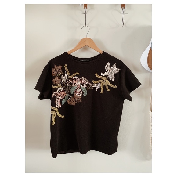 Zara Tops Zara Black Floral Crepe Tee Poshmark
